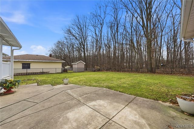 7383 Saint Joseph Road, Niagara, NY 14304