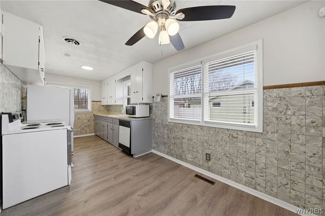 7383 Saint Joseph Road, Niagara, NY 14304