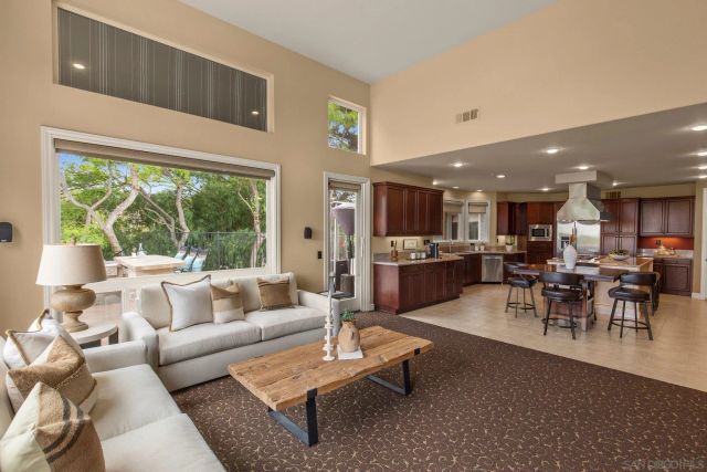 521 Latigo Row, Encinitas, CA 92024