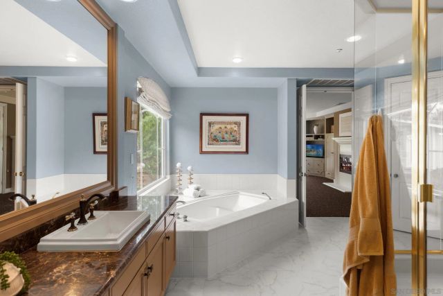 521 Latigo Row, Encinitas, CA 92024