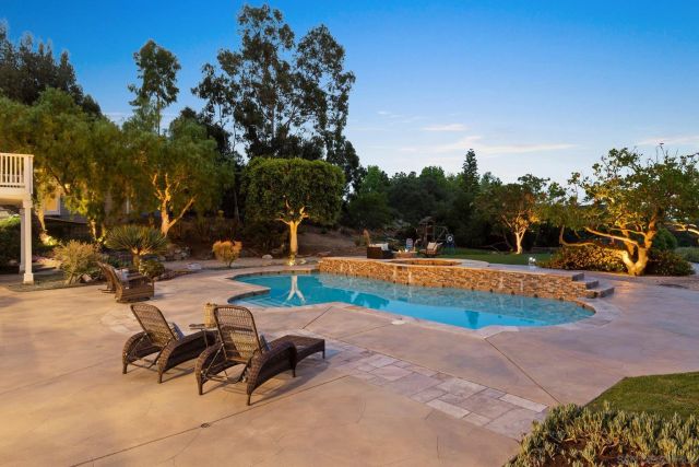 521 Latigo Row, Encinitas, CA 92024