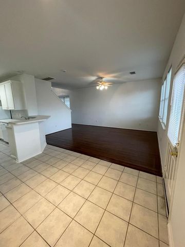 2926 Loganberry Park Lane, Houston, TX 77014