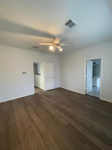 2926 Loganberry Park Lane, Houston, TX 77014