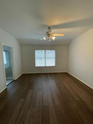 2926 Loganberry Park Lane, Houston, TX 77014