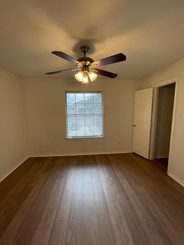 2926 Loganberry Park Lane, Houston, TX 77014