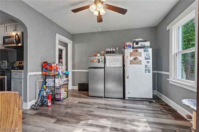 15 Massachusetts Avenue, Poland, OH 44514