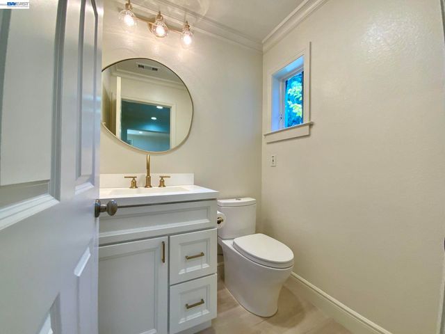 19 Edgewood Pl, Belmont, CA 94002