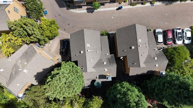 19 Edgewood Pl, Belmont, CA 94002