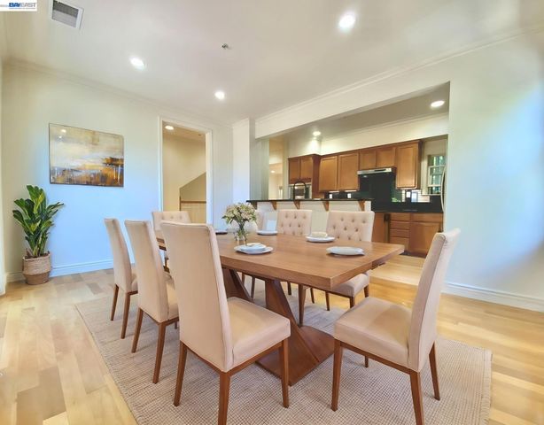 19 Edgewood Pl, Belmont, CA 94002