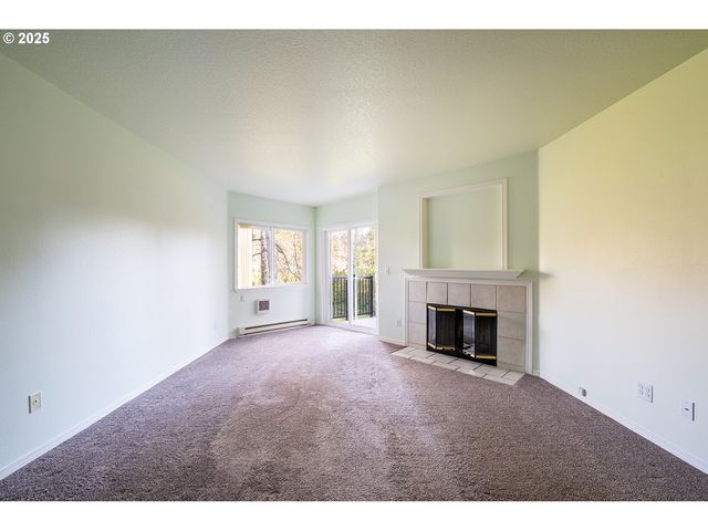 8720 Sw TUALATIN Rd 206, Tualatin, OR 97062