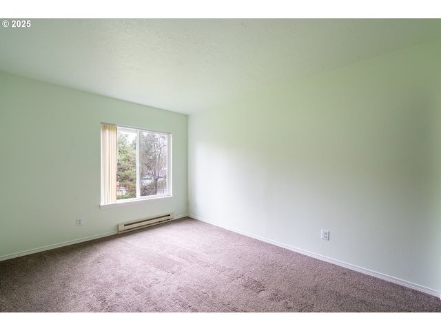 8720 Sw TUALATIN Rd 206, Tualatin, OR 97062