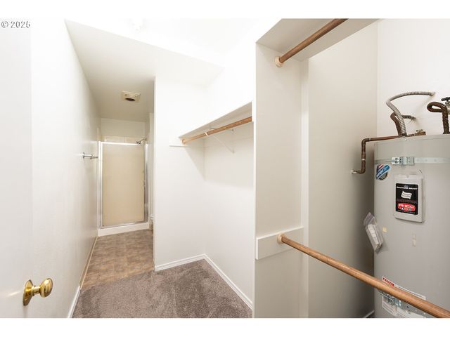 8720 Sw TUALATIN Rd 206, Tualatin, OR 97062
