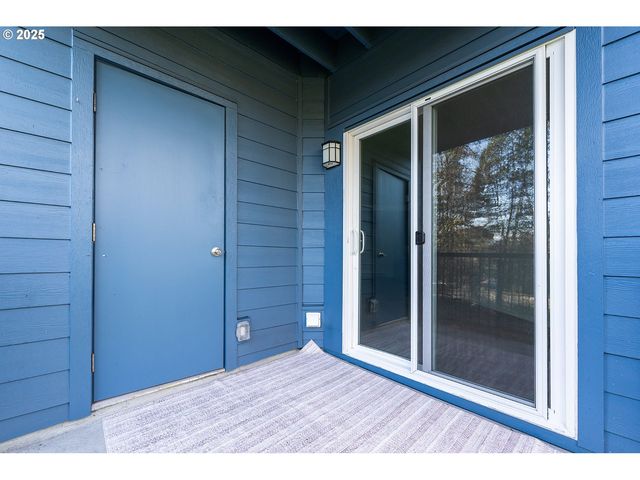 8720 Sw TUALATIN Rd 206, Tualatin, OR 97062
