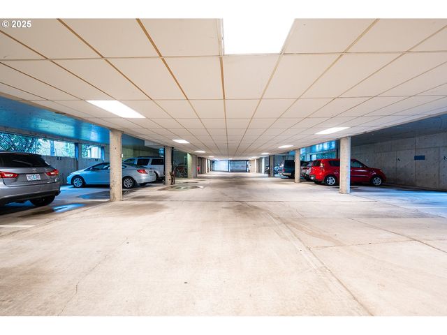 8720 Sw TUALATIN Rd 206, Tualatin, OR 97062