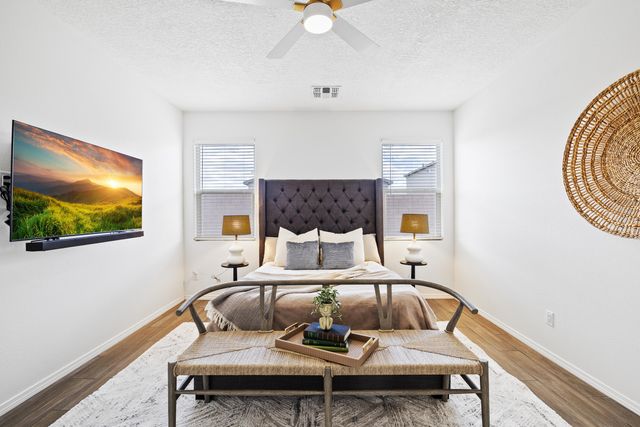 6200 N White Hawk Drive NE, Rio Rancho, NM 87144