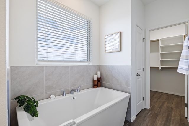 6200 N White Hawk Drive NE, Rio Rancho, NM 87144