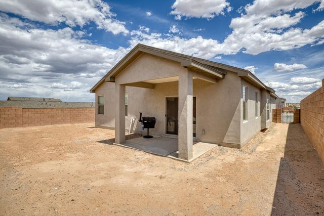 6200 N White Hawk Drive NE, Rio Rancho, NM 87144