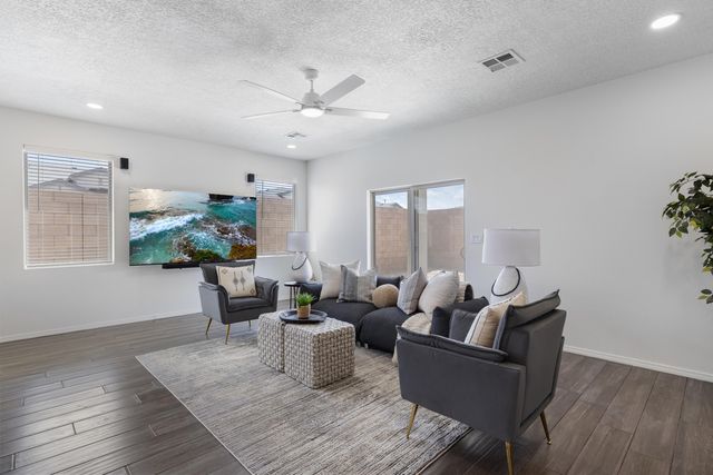 6200 N White Hawk Drive NE, Rio Rancho, NM 87144