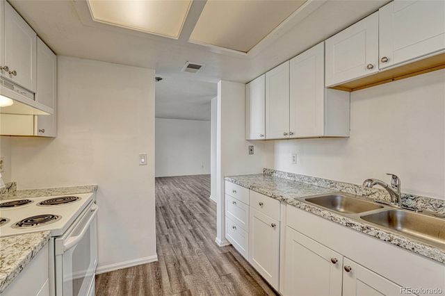 491 S Kalispell Way 101, Aurora, CO 80017