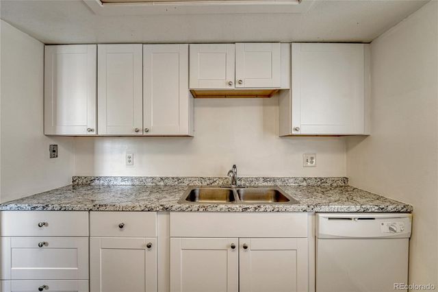 491 S Kalispell Way 101, Aurora, CO 80017