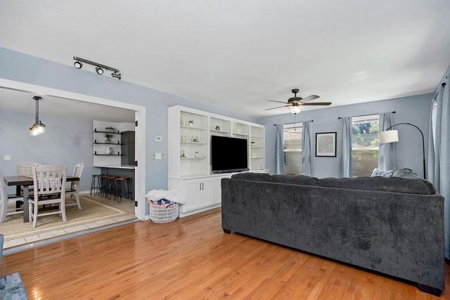 6706 N Bellefontaine Avenue, Gladstone, MO 64119