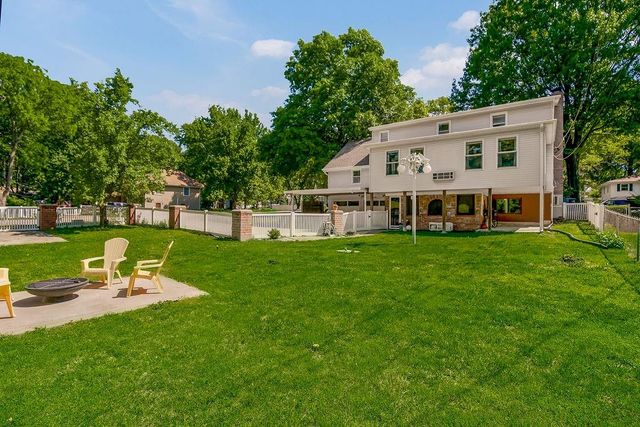 6706 N Bellefontaine Avenue, Gladstone, MO 64119