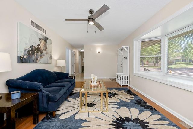 6706 N Bellefontaine Avenue, Gladstone, MO 64119