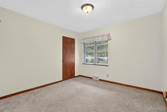 24 Weinel Drive, Fairview Heights, IL 62208