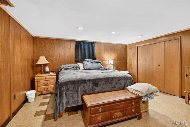 24 Weinel Drive, Fairview Heights, IL 62208