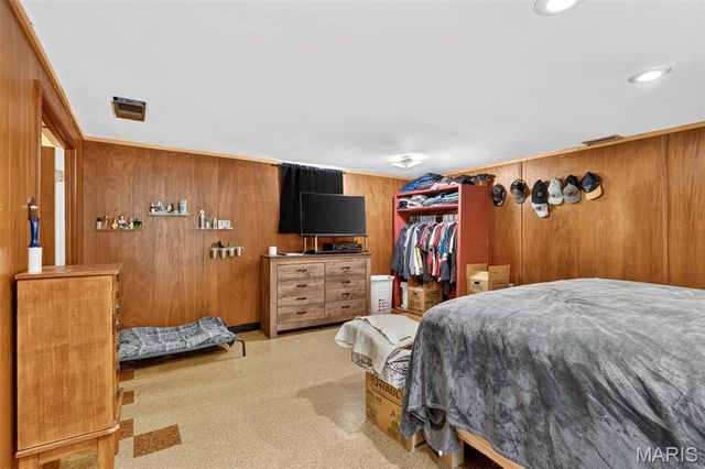 24 Weinel Drive, Fairview Heights, IL 62208