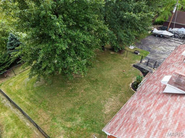 24 Weinel Drive, Fairview Heights, IL 62208