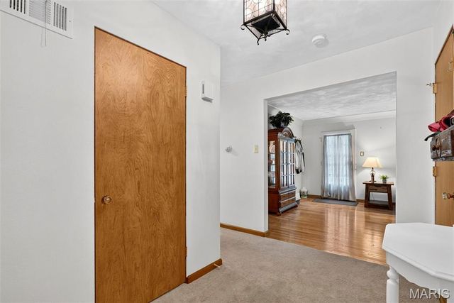 24 Weinel Drive, Fairview Heights, IL 62208