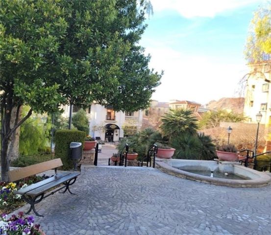 30 Strada Di Villaggio 631, Henderson, NV 89011