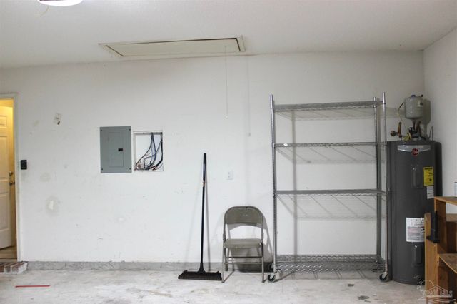 5129 Goshawk Dr, Milton, FL 32570