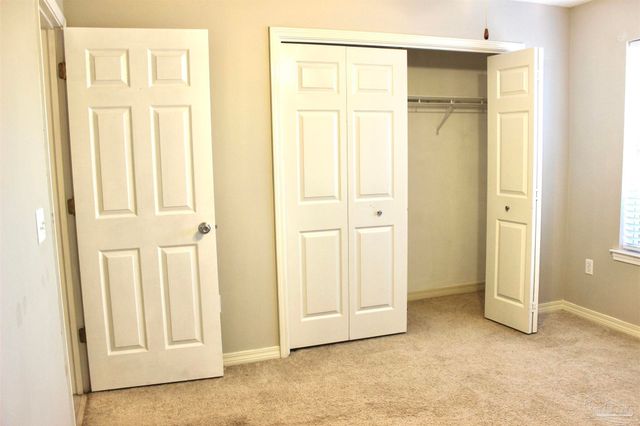 5129 Goshawk Dr, Milton, FL 32570