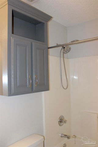 5129 Goshawk Dr, Milton, FL 32570