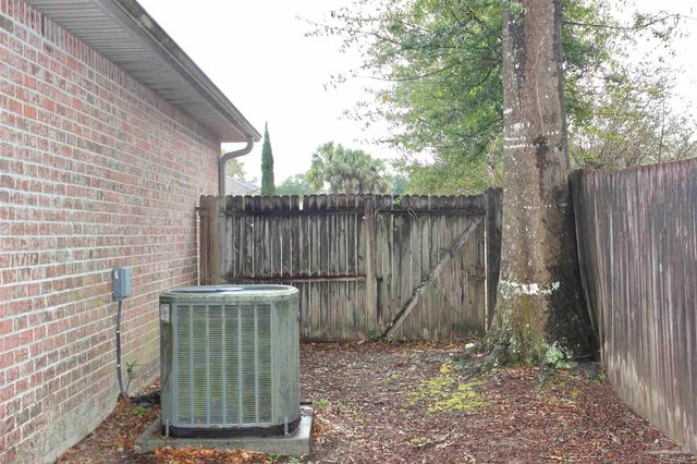 5129 Goshawk Dr, Milton, FL 32570