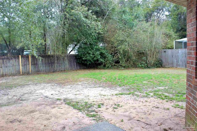 5129 Goshawk Dr, Milton, FL 32570