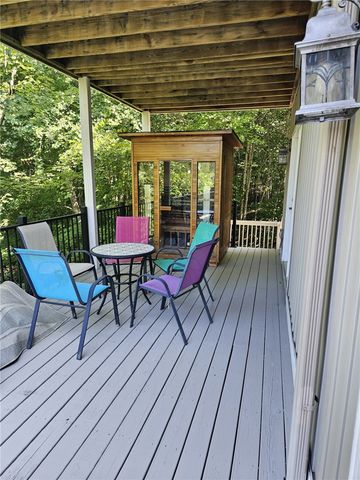 122 Fair Haven Court, Seneca, SC 29672