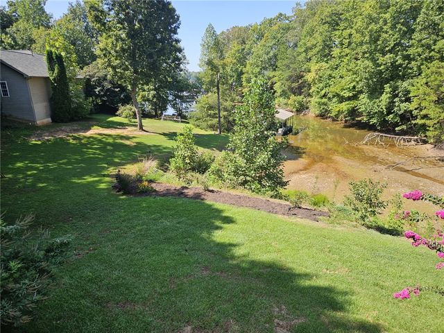 122 Fair Haven Court, Seneca, SC 29672