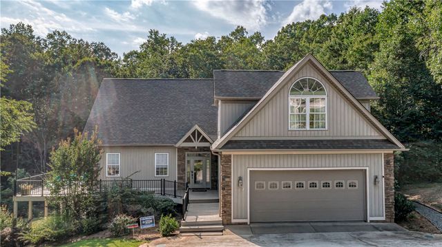 122 Fair Haven Court, Seneca, SC 29672