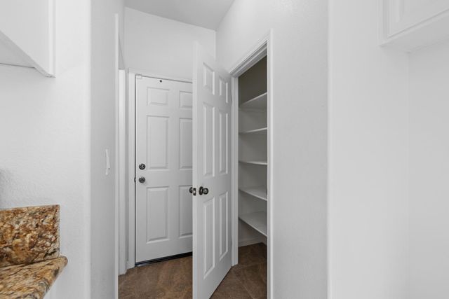 1499 Loon Lake St, Roseville, CA 95747