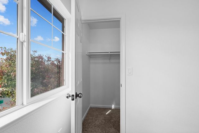 1499 Loon Lake St, Roseville, CA 95747