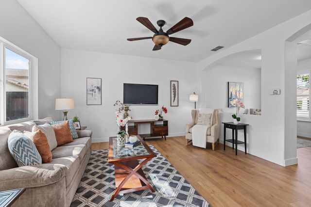 1499 Loon Lake St, Roseville, CA 95747