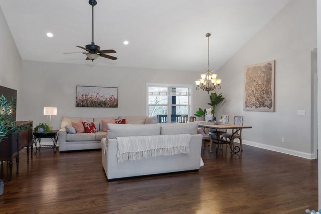 2564 New Highway 7, Santa Fe, TN 38482