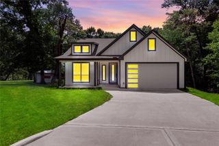 90 Piping Rock Place, Coldspring, TX 77331