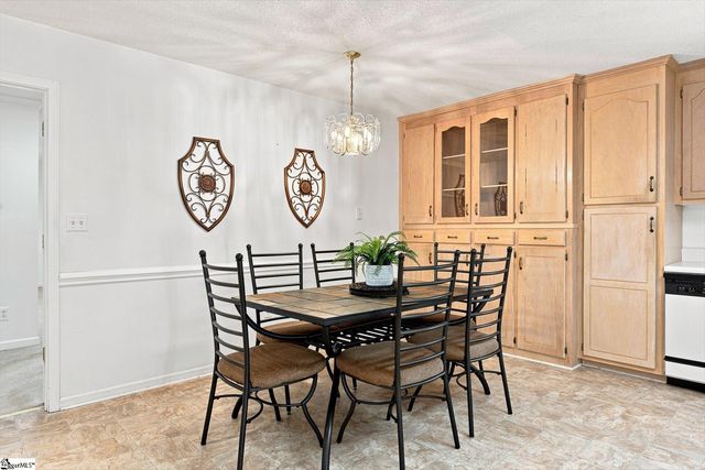 109 E Street, Williamston, SC 29697