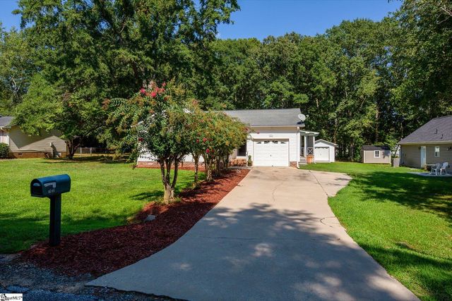109 E Street, Williamston, SC 29697