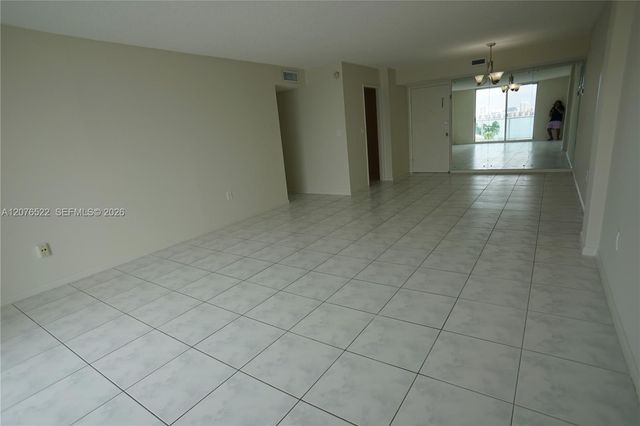 2841 NE 163rd Street 703, North Miami Beach, FL 33160
