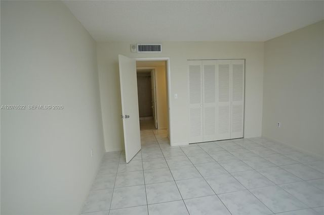 2841 NE 163rd Street 703, North Miami Beach, FL 33160